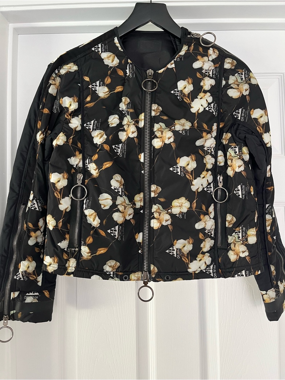 Off-White Floral Quilted Bomber Jacket - Black/White Size S